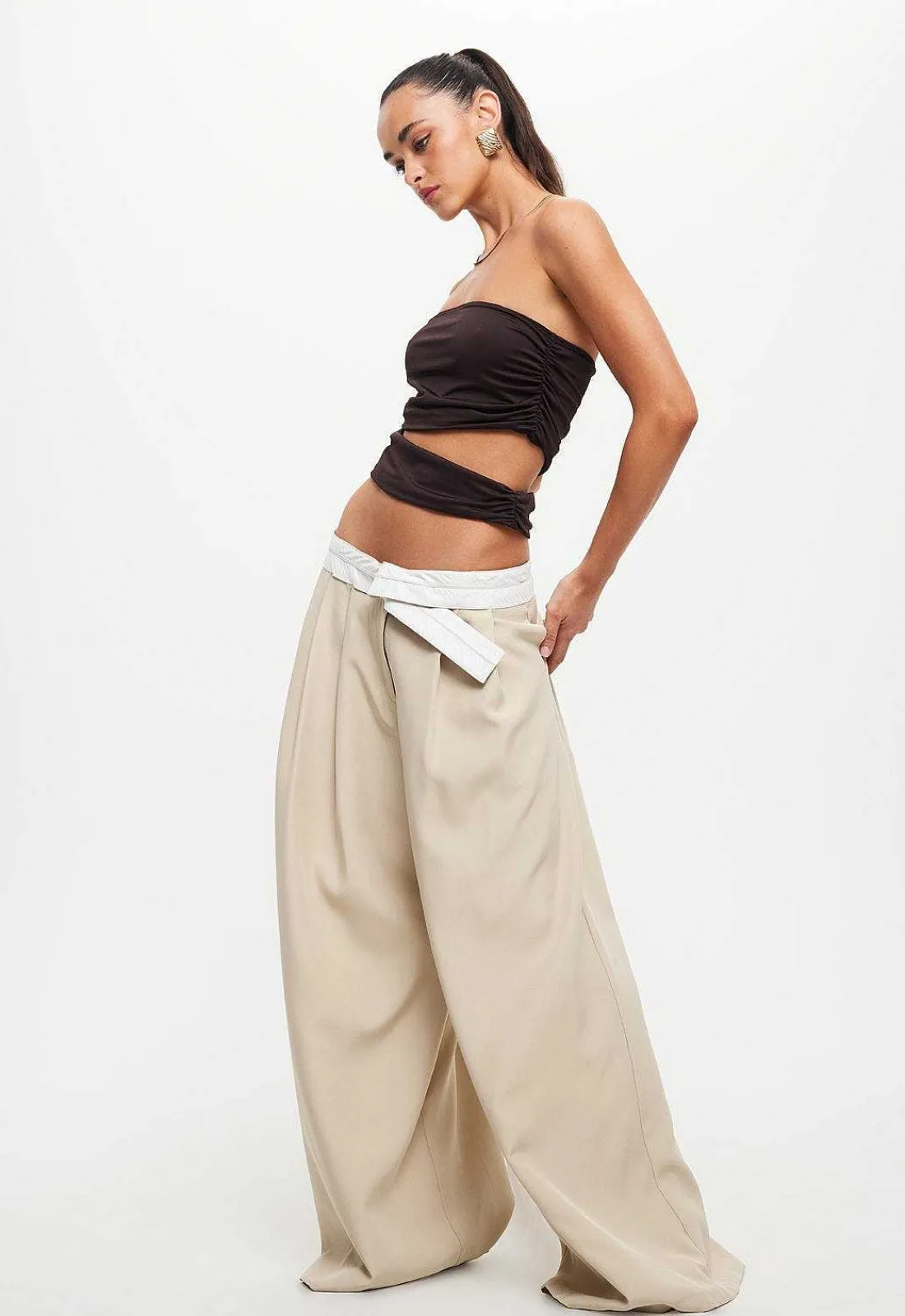 Lioness Tops^Essence Top