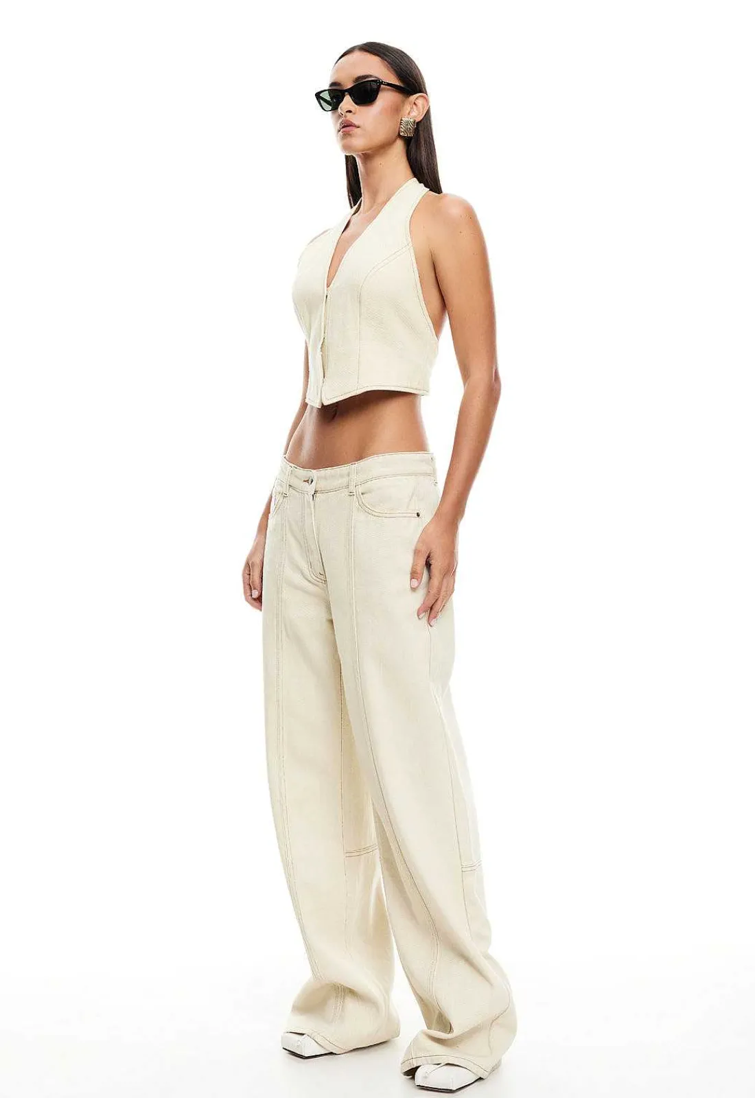 Lioness Core^Je Suis Halter